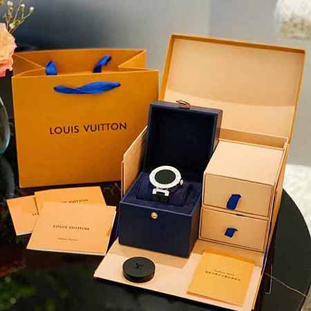 lv智能手表 男女都可以佩戴黑膠帶新款手表